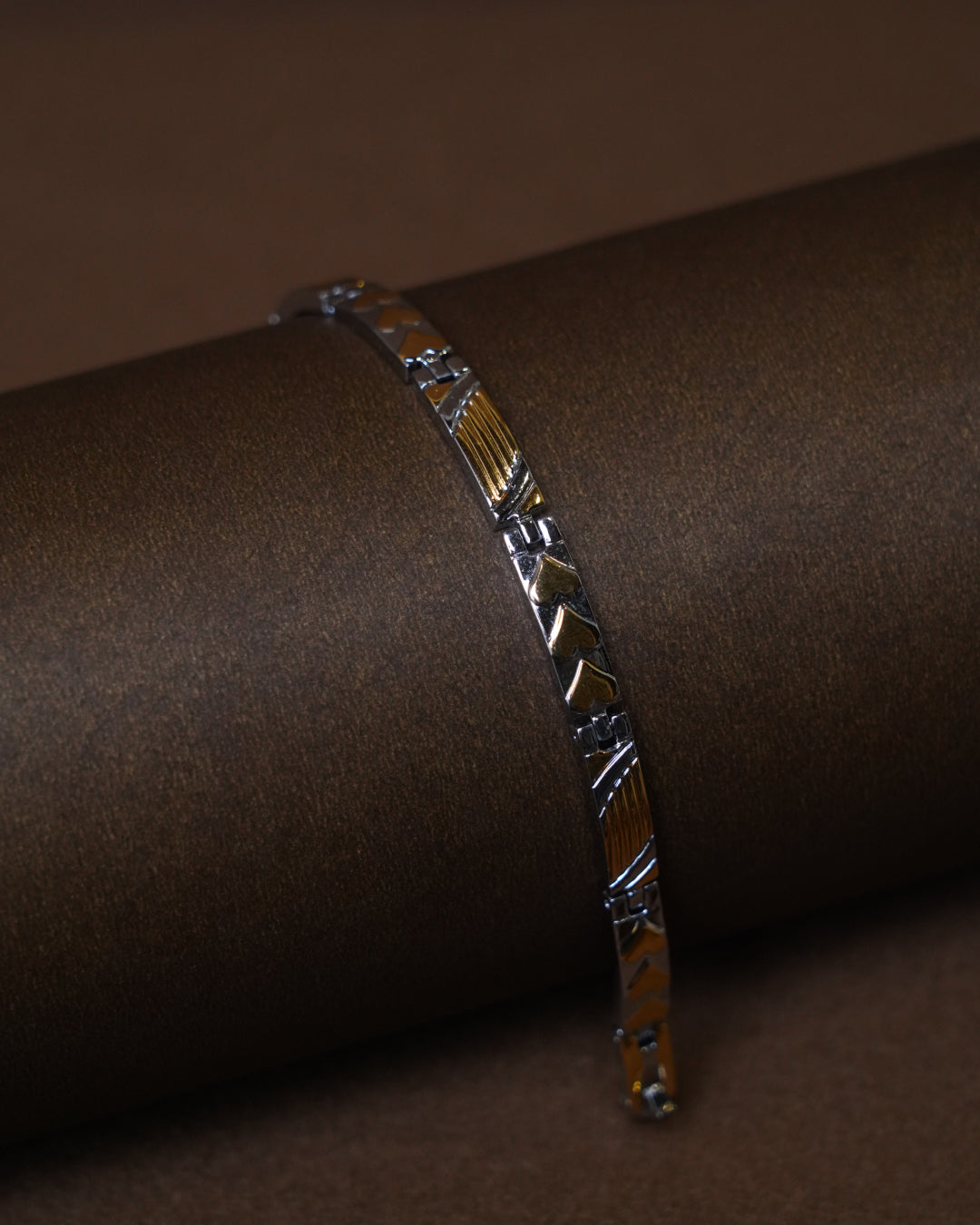 Dual-Tone Geometric Link Bracelet – Modern Gold & Silver Design (8 Inch)