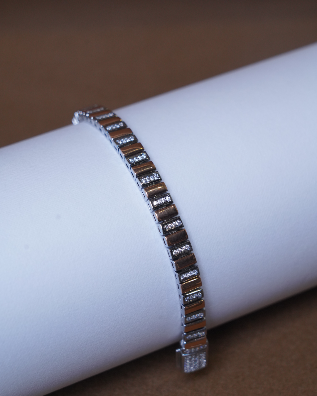 Elegant Two-Tone Diamond Link Bracelet (8 Inch)