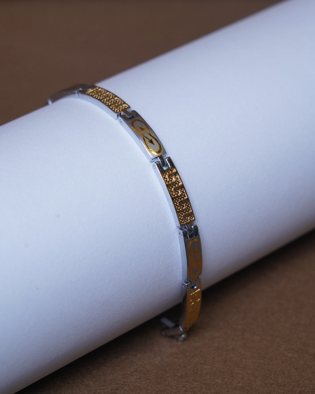 Stylish Two-Tone Engraved Link Bracelet (8 Inch)