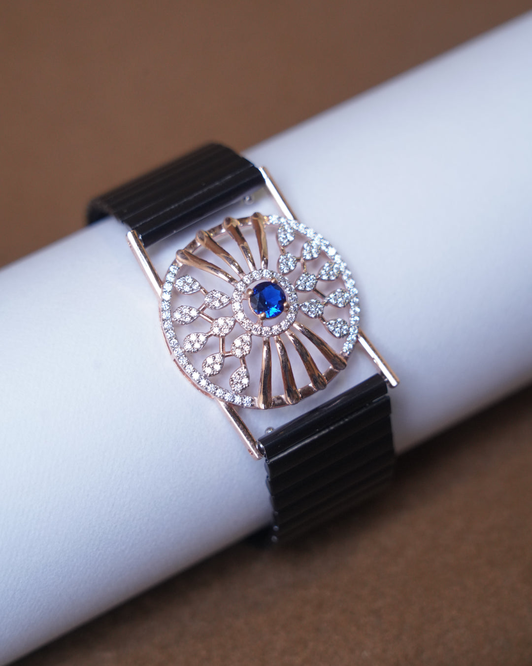 Elegant Blue Sapphire Stone Luxury Bracelet – Free Size