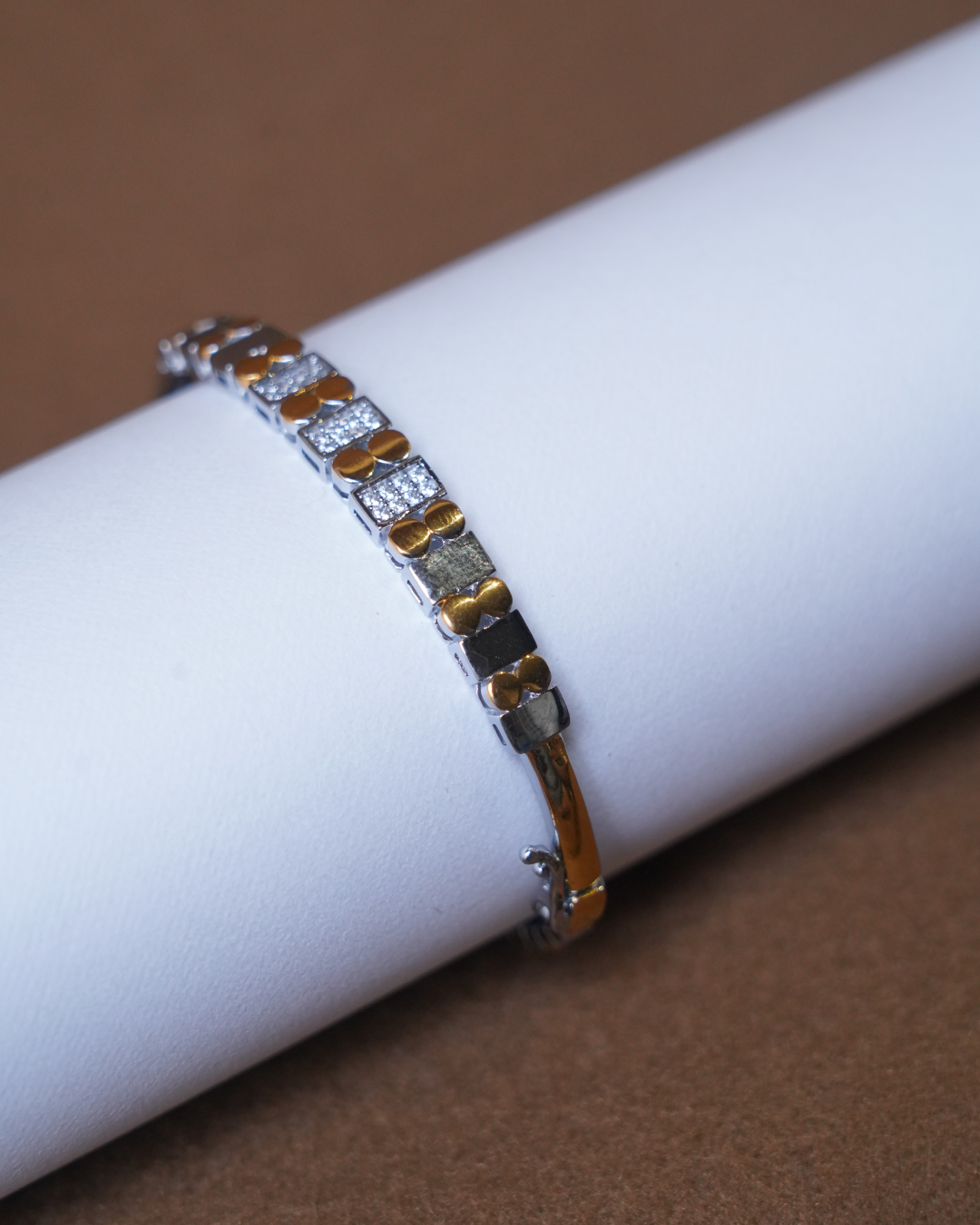Two-Tone Geometric Link Bracelet with Diamond Accents