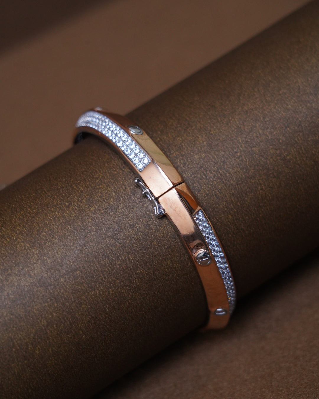 Premium Rose Gold Screw-Detail Bracelet with Pave Crystals