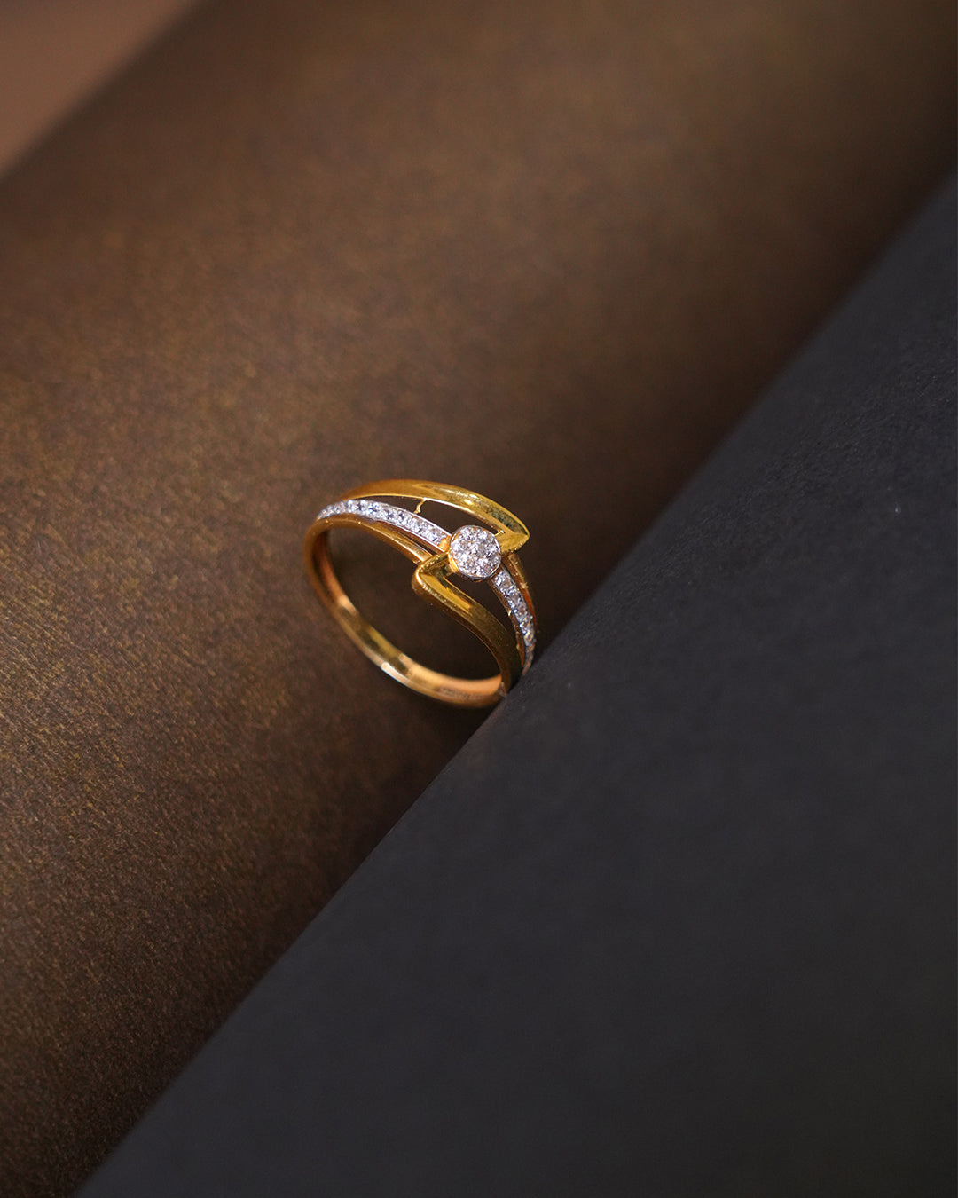 Elegant Gold Ring with Diamond Accent – Size 16