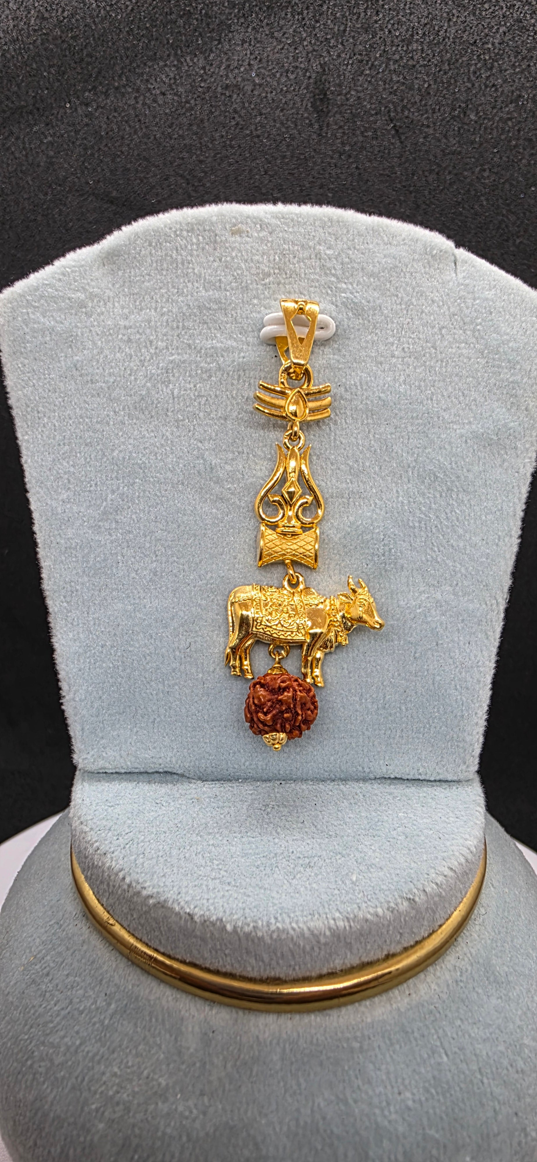 varanasi inspired gold lockit