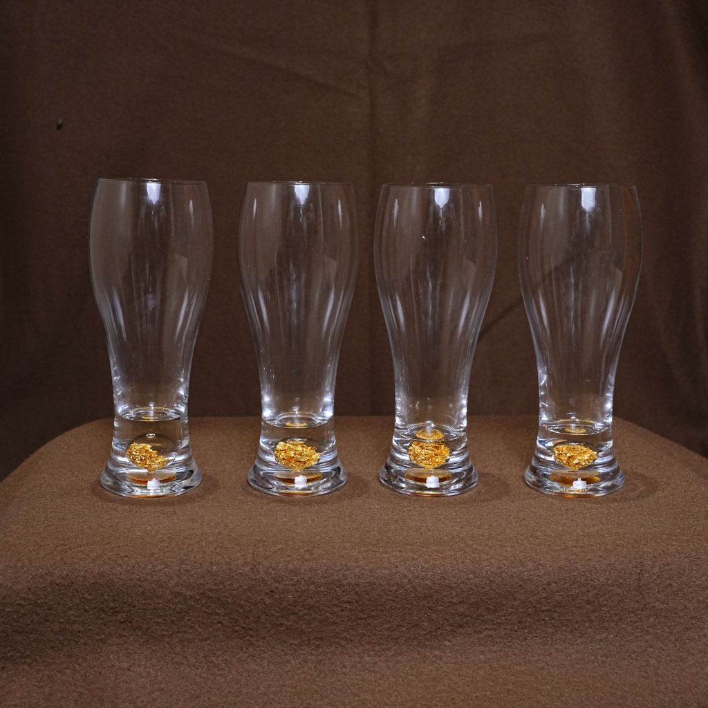 4 Piece Textured Glass Set with Gold Base Design – Elegant Drinking Glasses