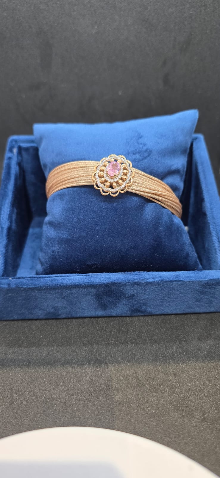 18CT TRENDING BRACHLET