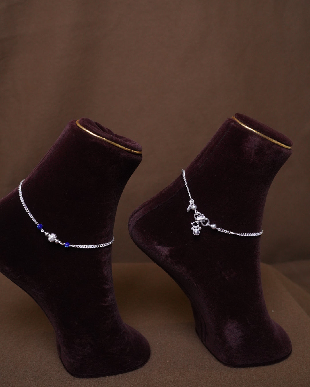 Silver Charm Anklet Bracelet – Minimalist Beaded & Dangling Pendant Design